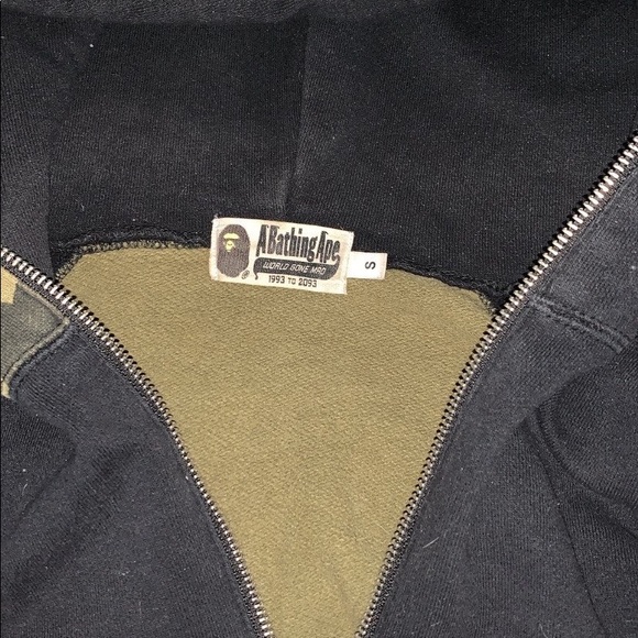bape half size up hoodie - Picture 4 of 4